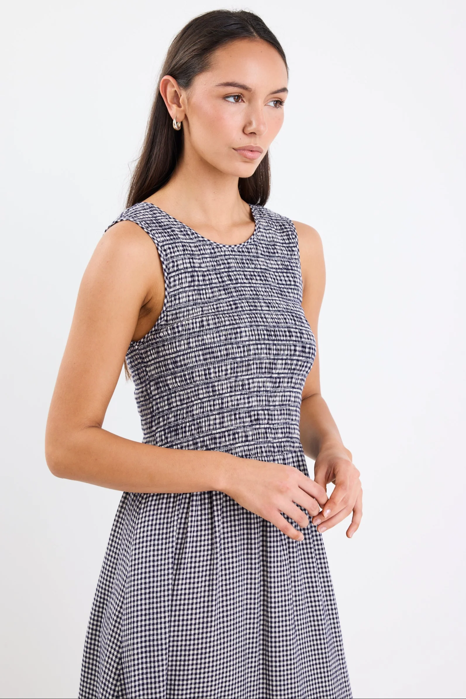 Bryar Navy Mini Gingham Sleeveless Shirred Bodice Midi Dress - Image 4