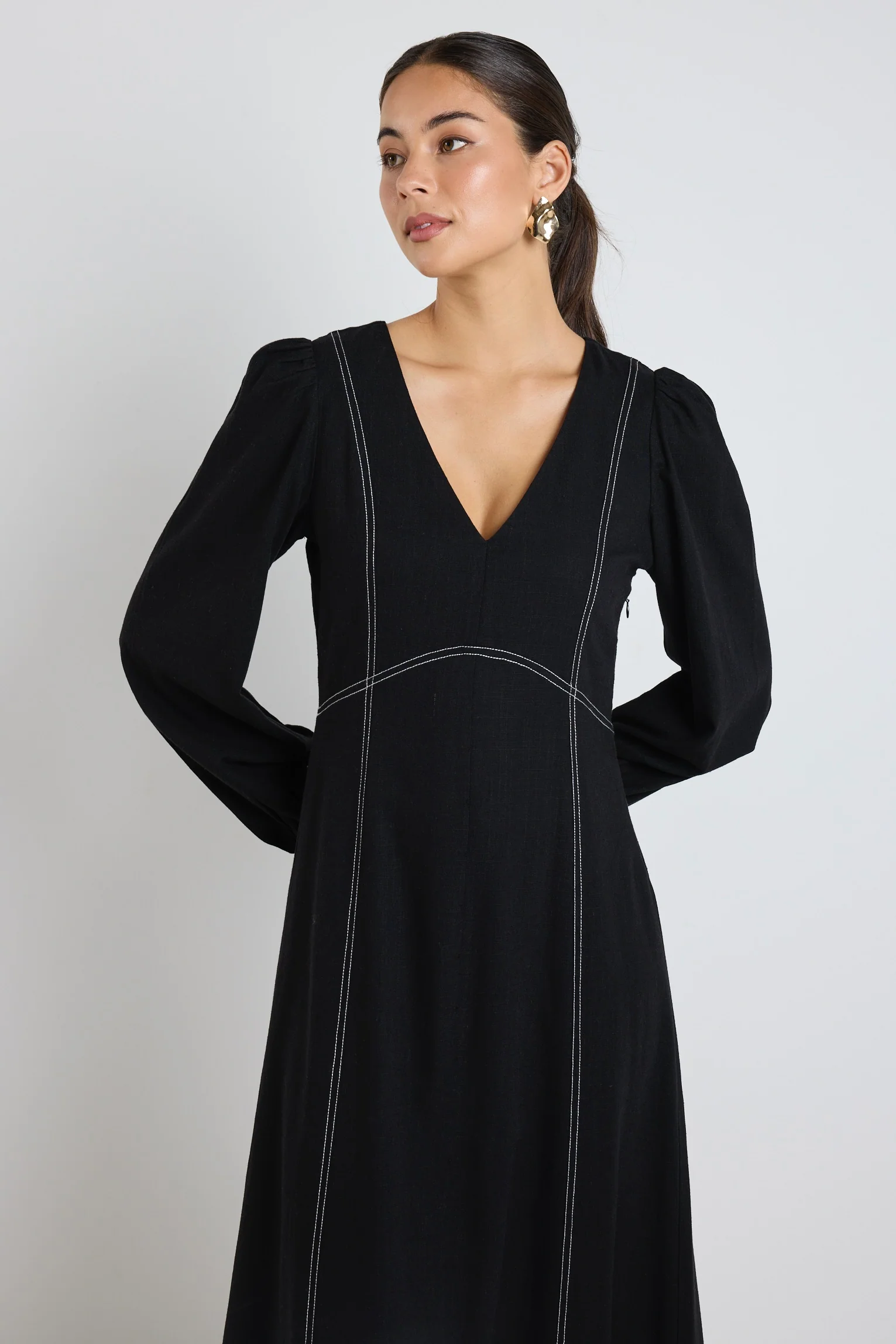 Case Black LS Contrast Stitch Midi Dress - Image 2
