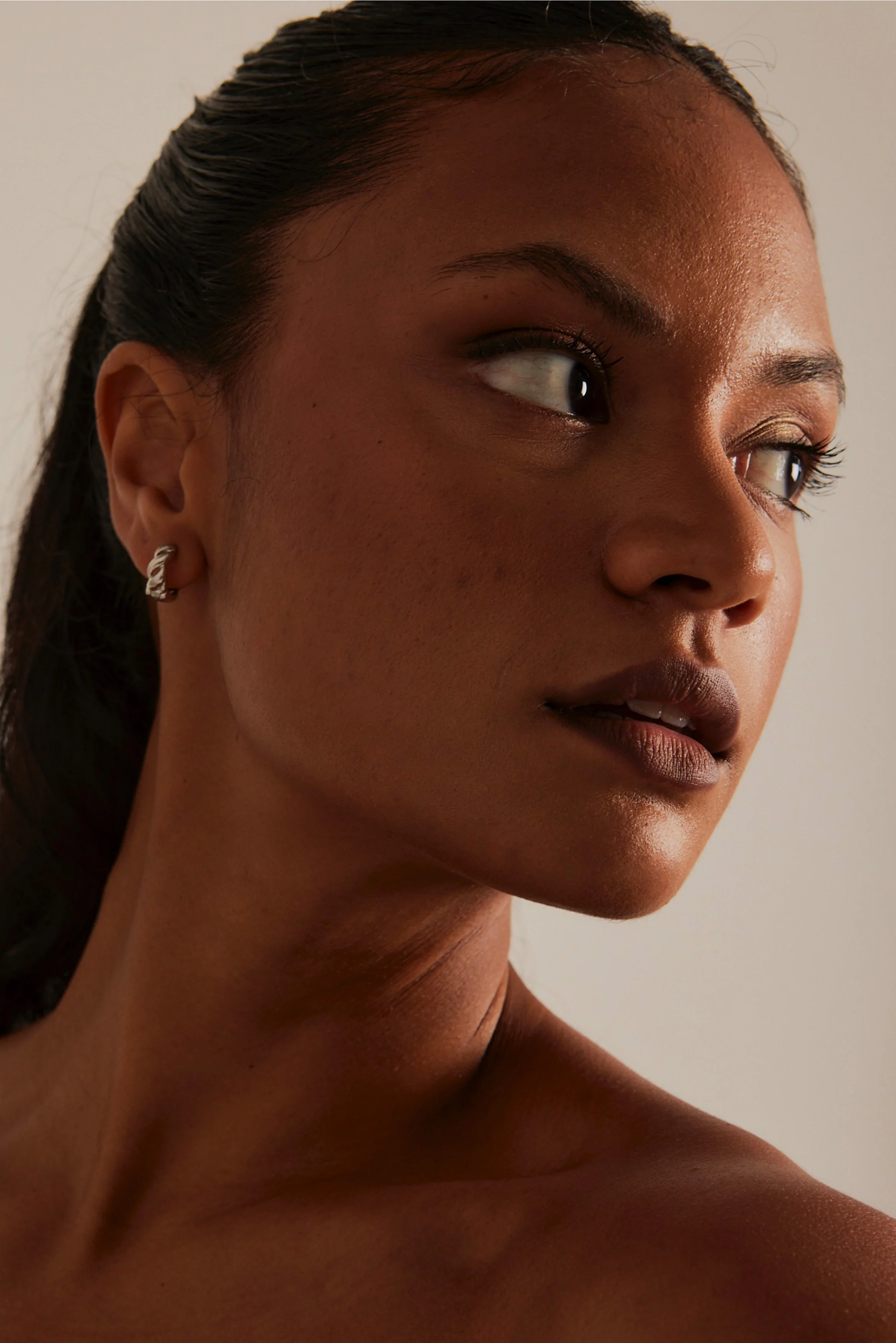 Chain Hoop EOL Rhodium Earrings - Image 2