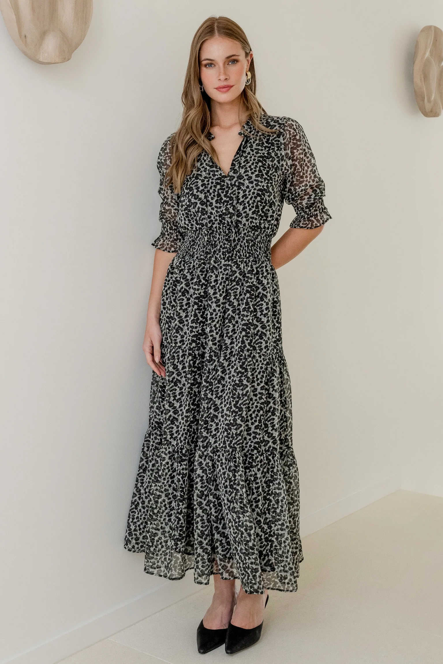 Charlie Charcoal Animal SS V Neck Tiered Midi Dress