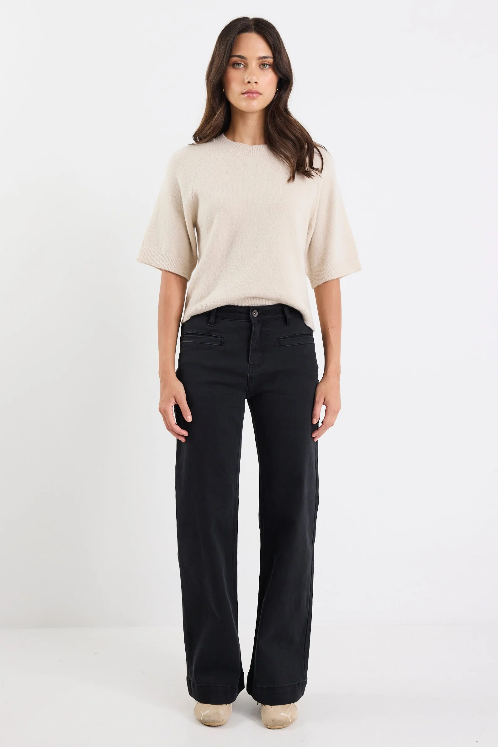 Concert Black Mid Rise Wide Leg Welt Pocket Jean