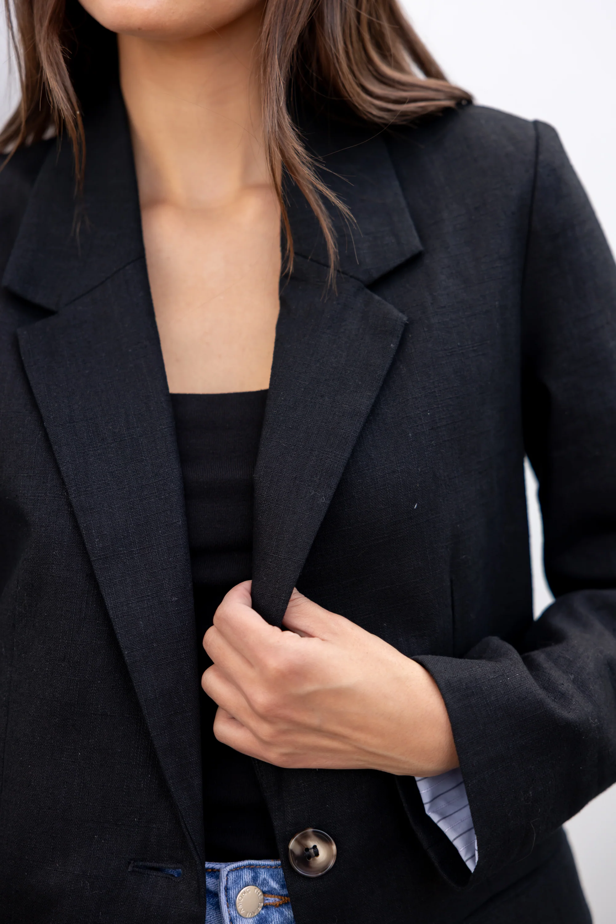 Dock Black Ramie Rolled Sleeve Blazer - Image 3