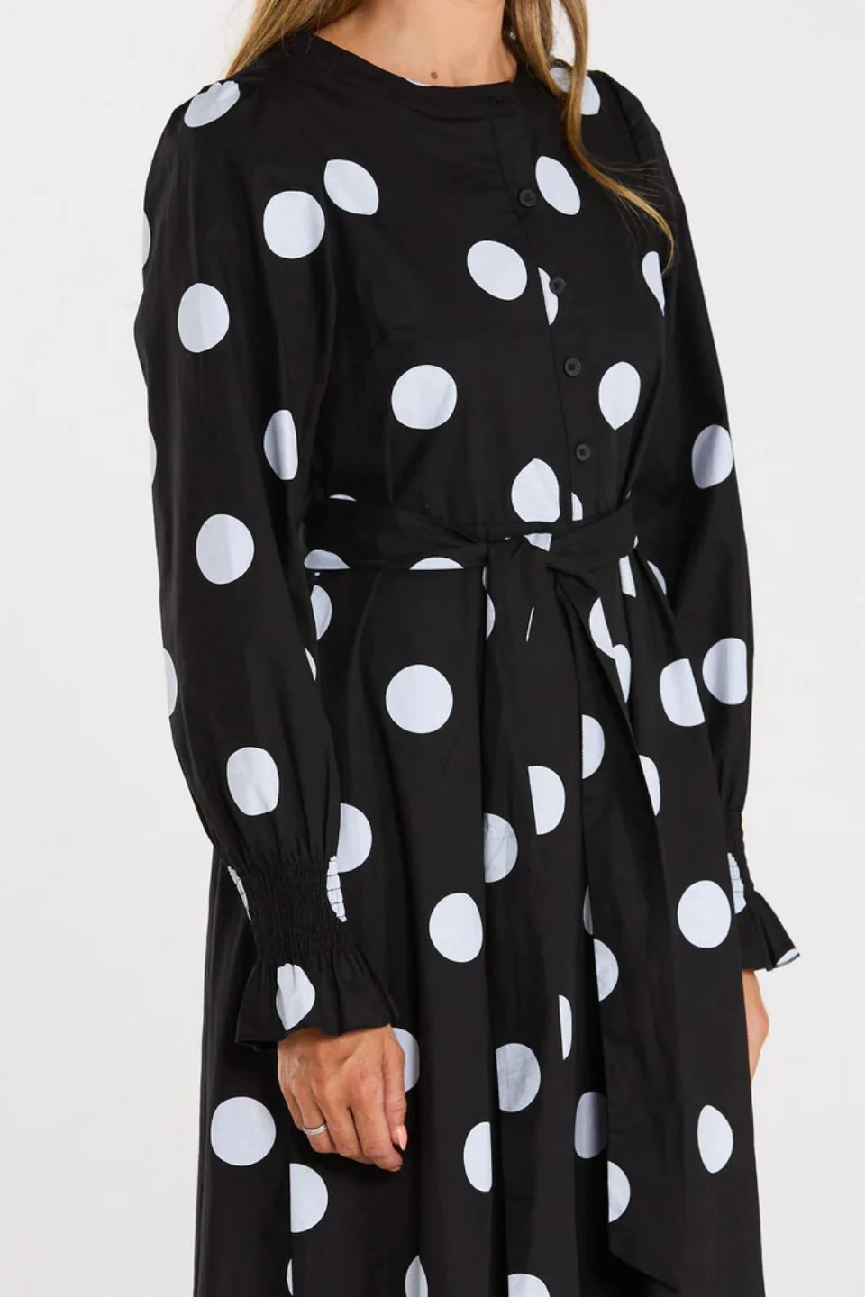 Duska Black Spotty Tiered Hem Midi Dress - Image 3
