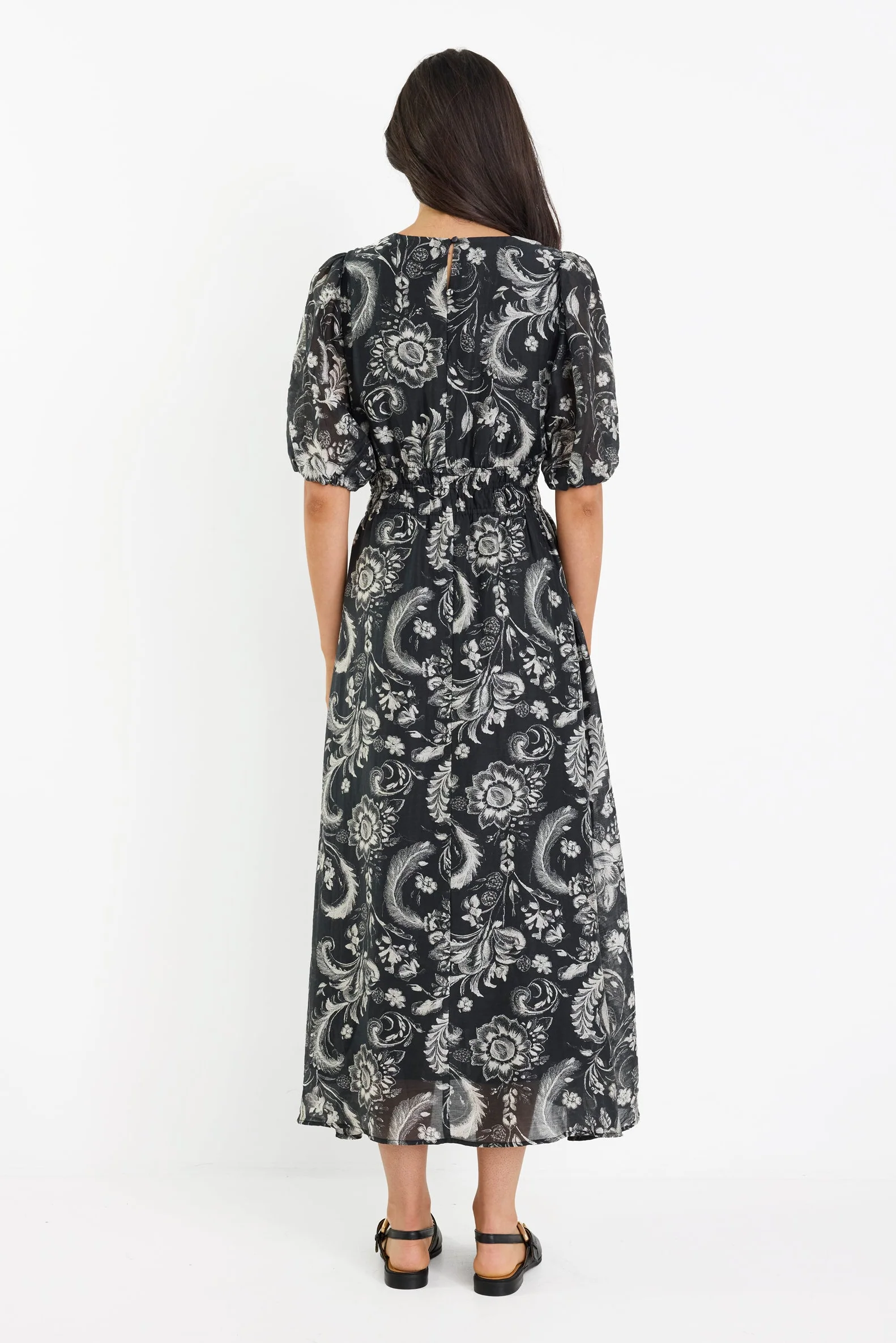 Empress Black Scrolling Foliage SS Flared Maxi Dress - Image 4
