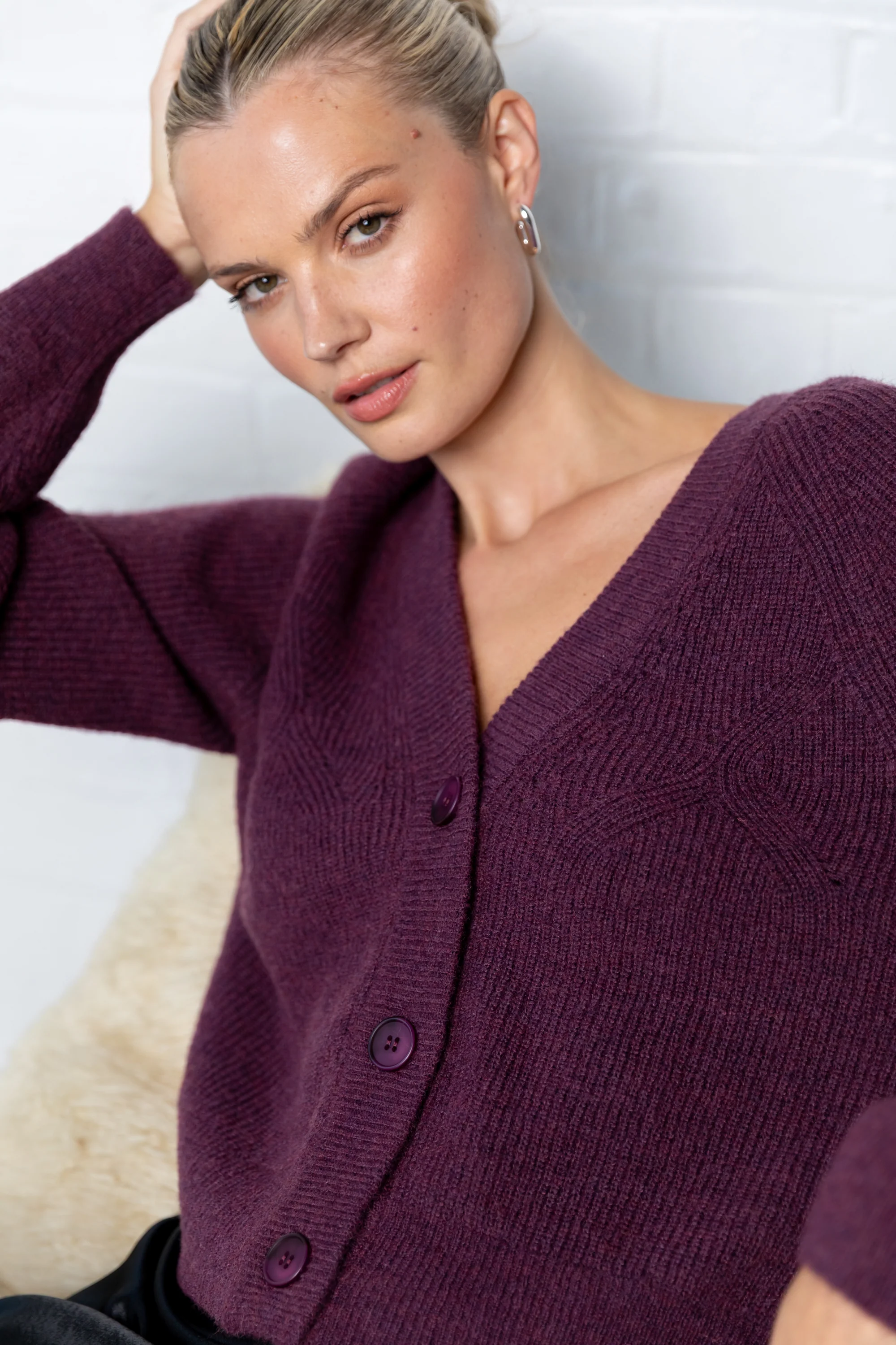 Essence Plum V Neck Rib Knit Cardigan - Image 3