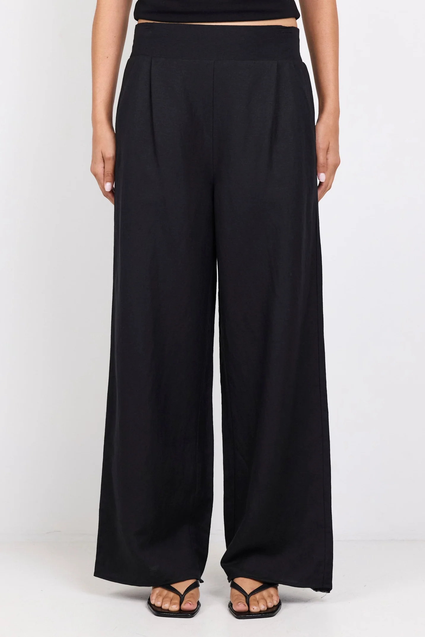 Guardian Black Petite Linen Viscose Elastic Back Pants - Image 4