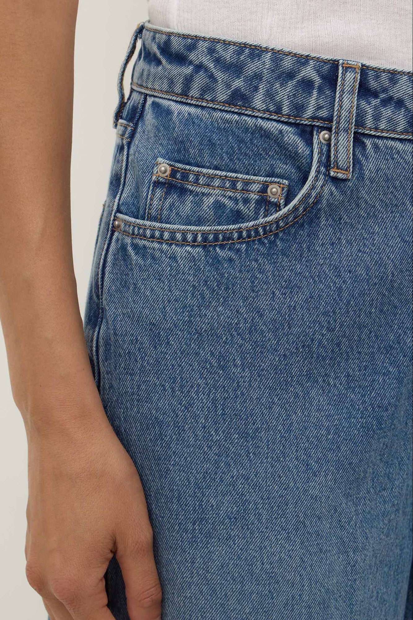 High Rise Classic Blue Barrel Jean - Image 6