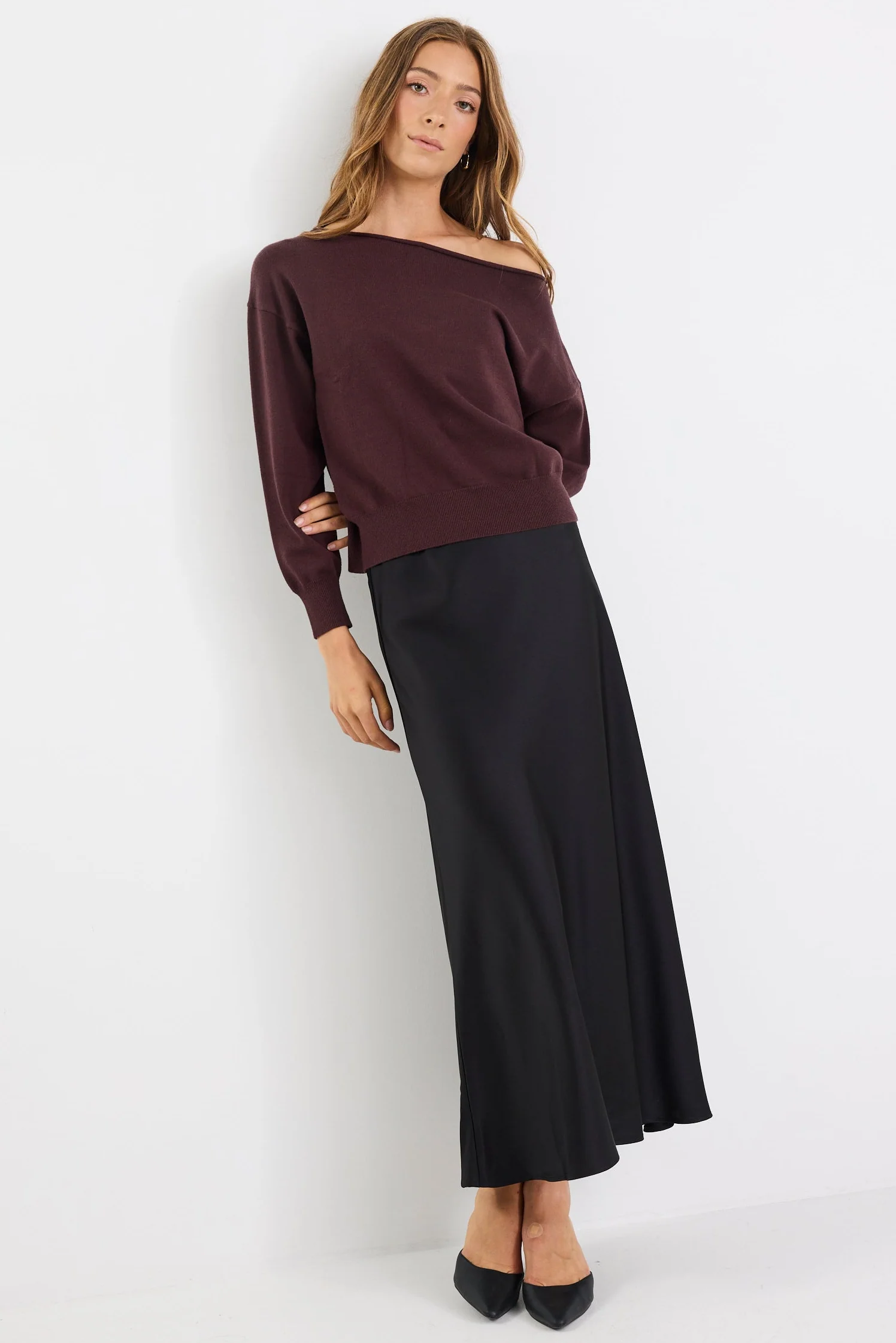 Incentive Chocolate Boatneck Off Shoulder Jumper - Image 2