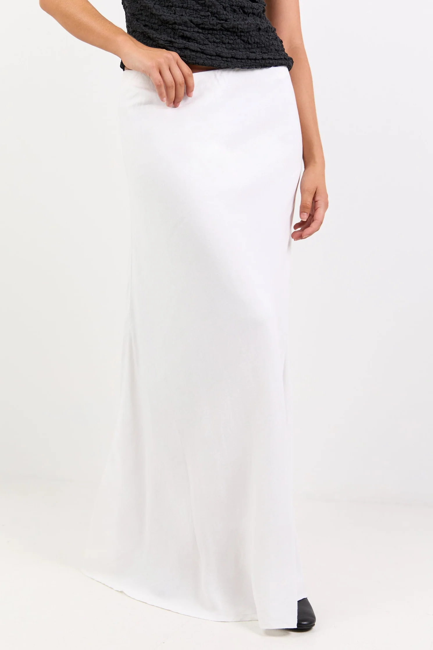 Lagos White Linen Blend Bias Maxi Skirt - Image 3