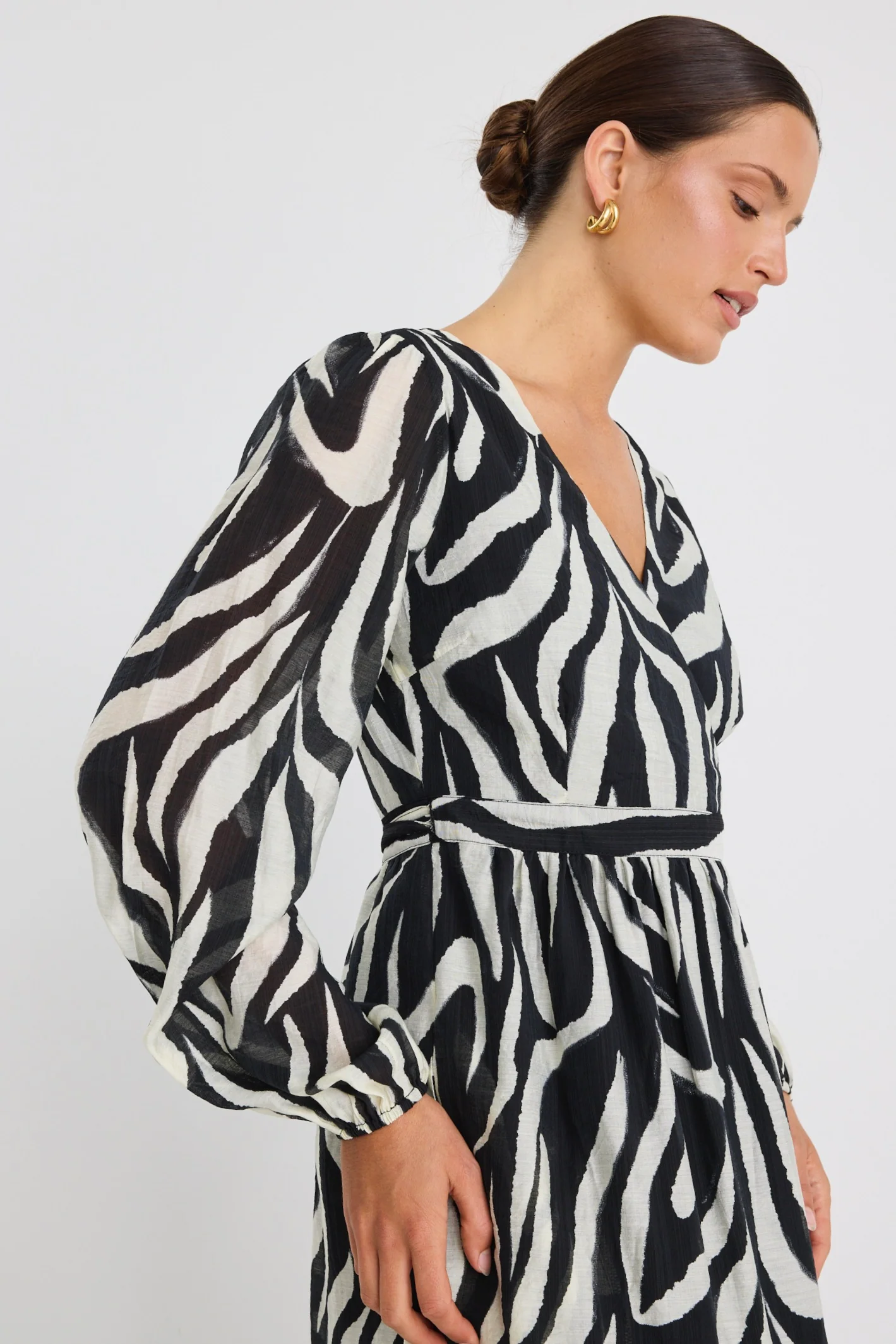 Lake Black Tiger Print LS Wrap Midi Dress - Image 4