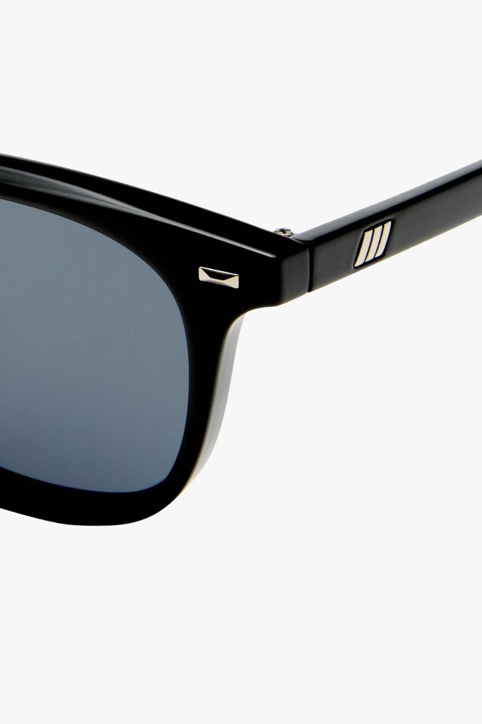 Le Resolu Black Rounded Smoke Polarized Lens Sunglasses - Image 4