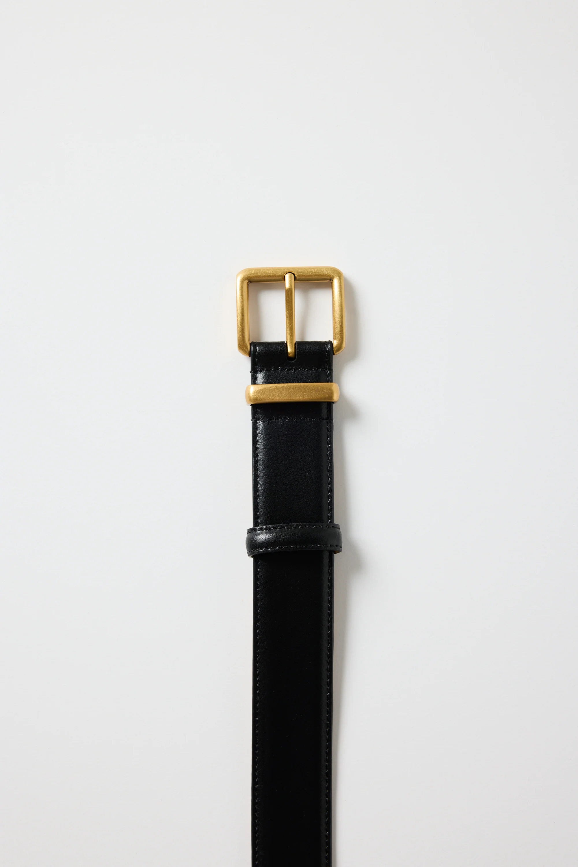 Luxe Black Leather Matte Gold Buckle Belt - Image 2