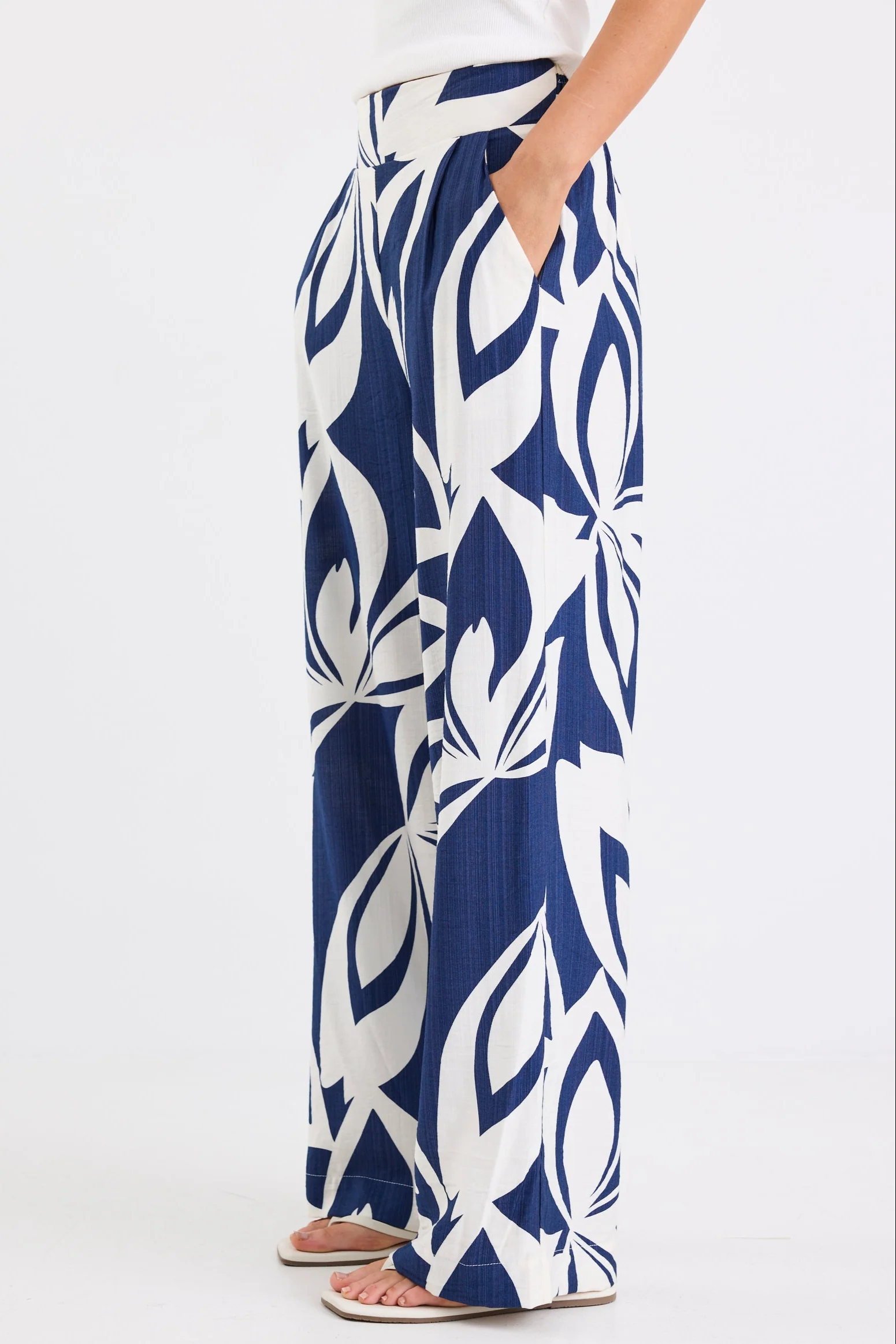 Metropolitan Navy Cutout Print Wide Leg Pants - Image 5