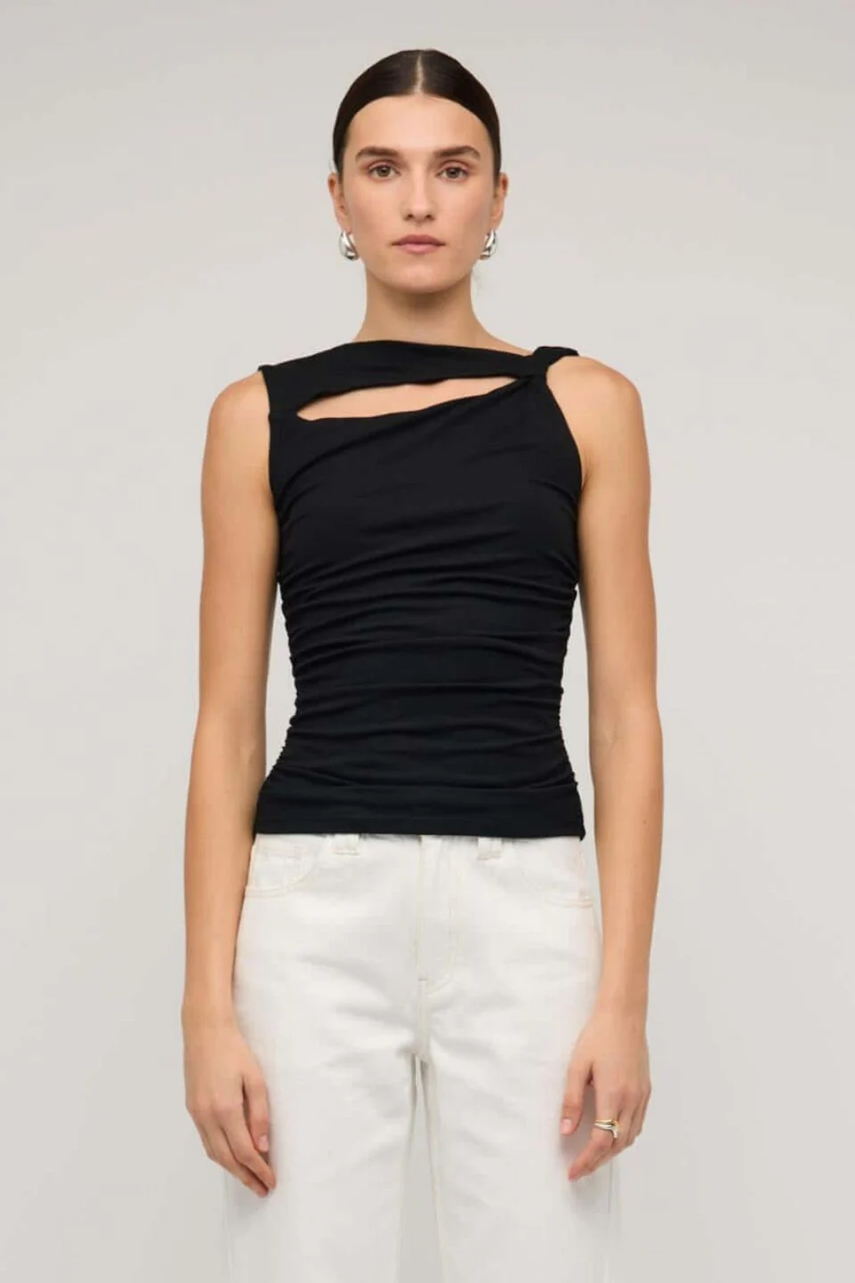 Mira Black Cutout Sleeveless Top - Image 3