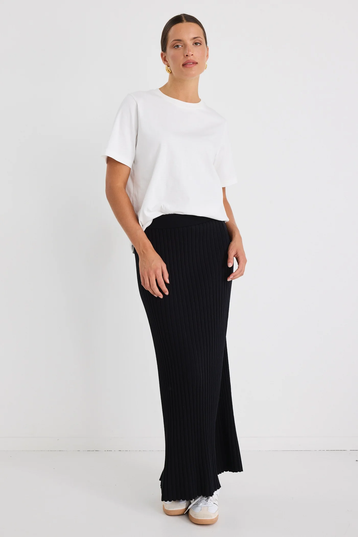 Notable Black Rib Knit Maxi Skirt - Image 3