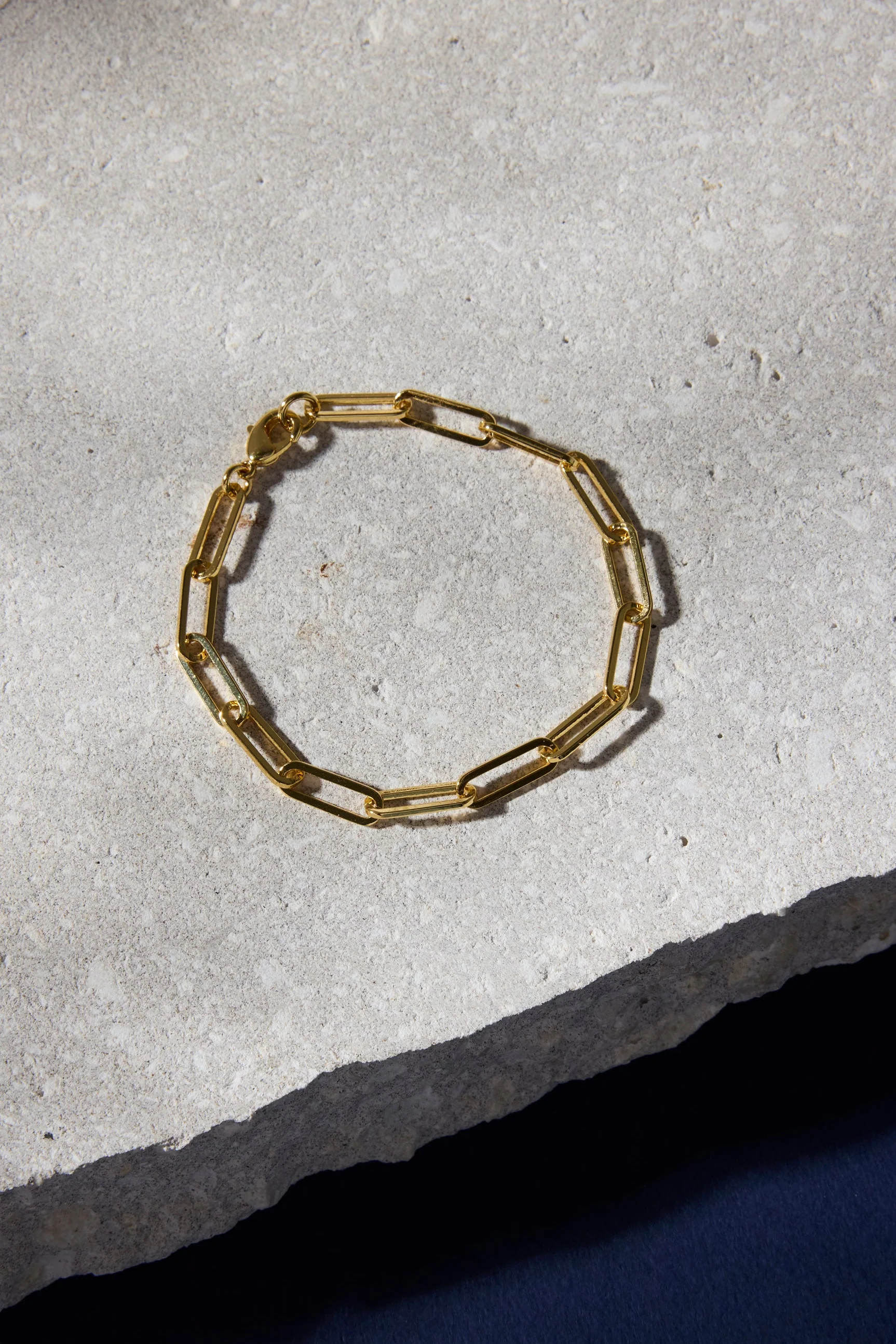 Paperclip 14k Gold Plate Chain Bracelet - Image 3