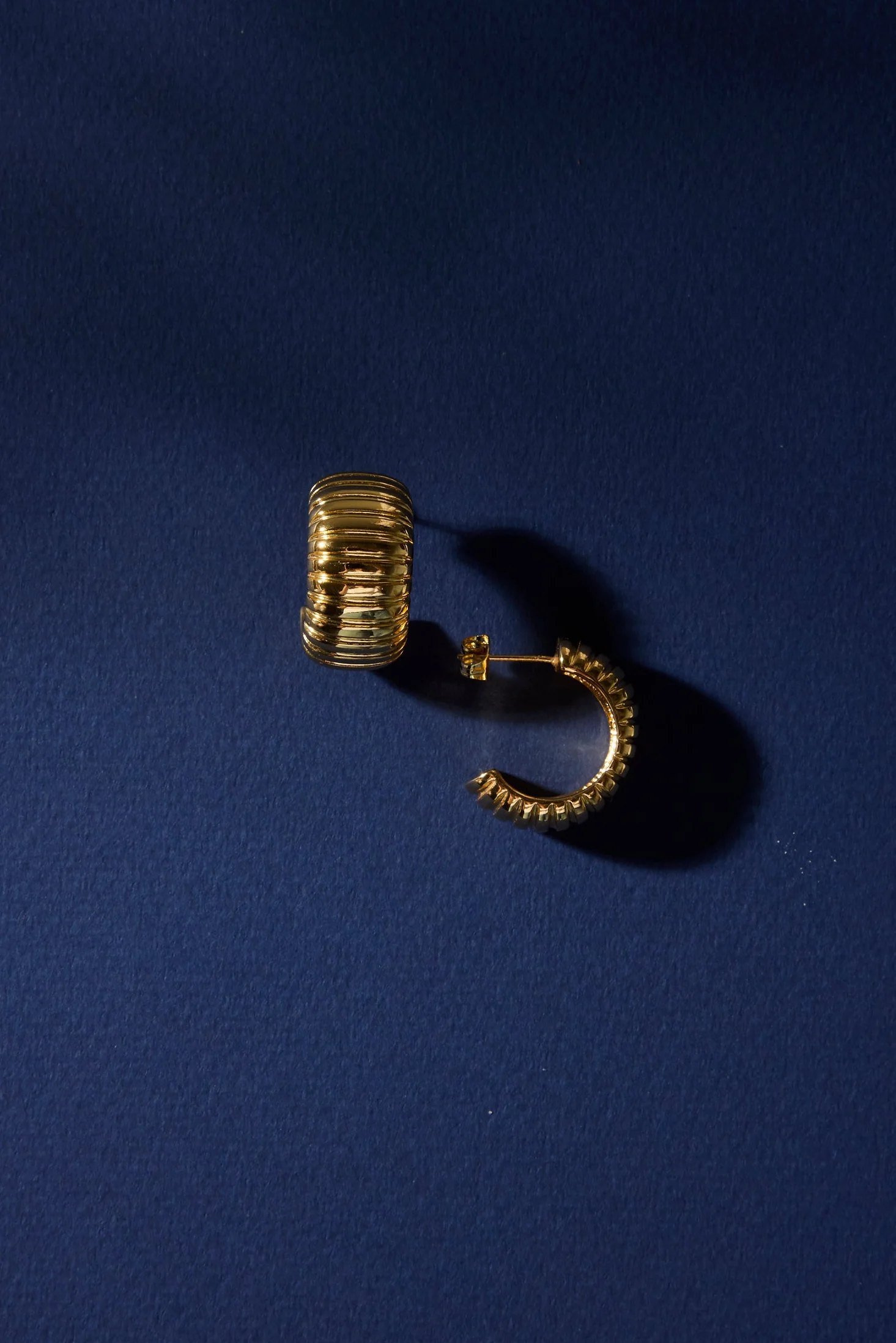 Ridged 14k Gold Plate Huggie Stud Earring - Image 5