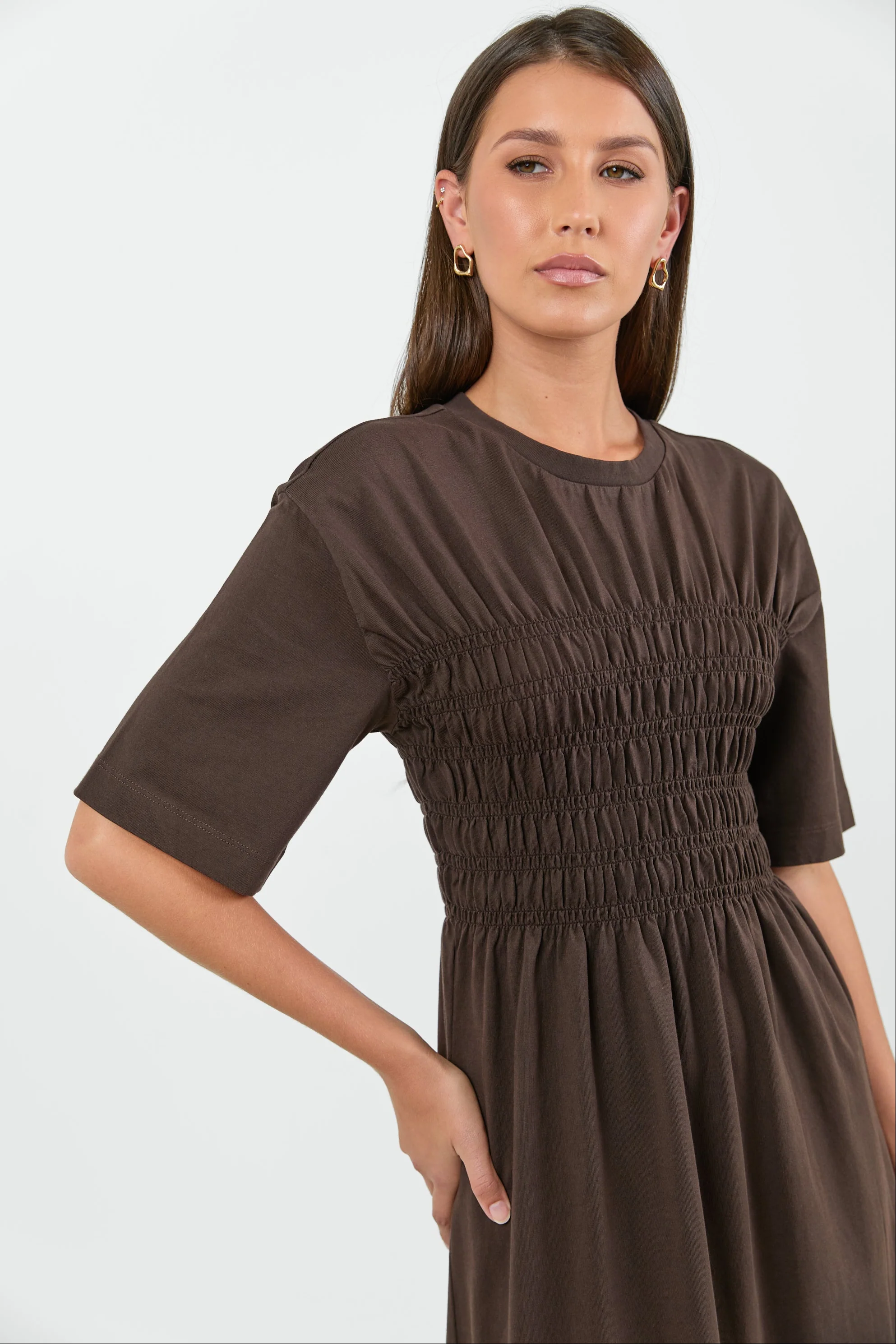Ripple Chocolate Shirred Bodice Short Sleeve Knit Midi Dress - Image 4