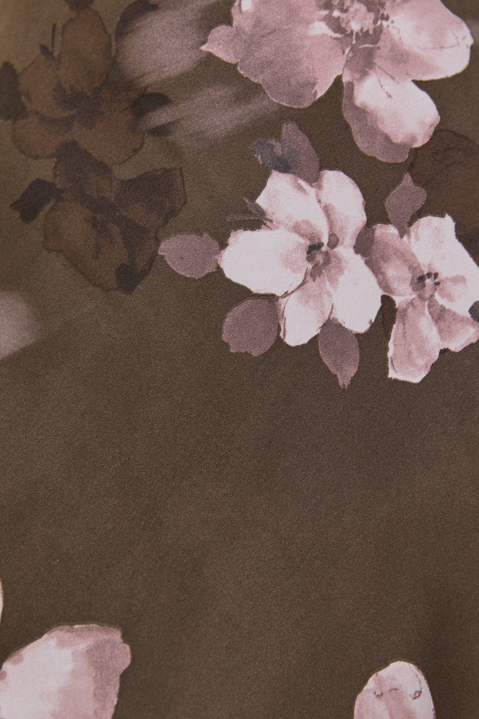 Stage Cocoa Blossom Floral Satin Puff Sleeve Floaty Maxi Dress - Image 8