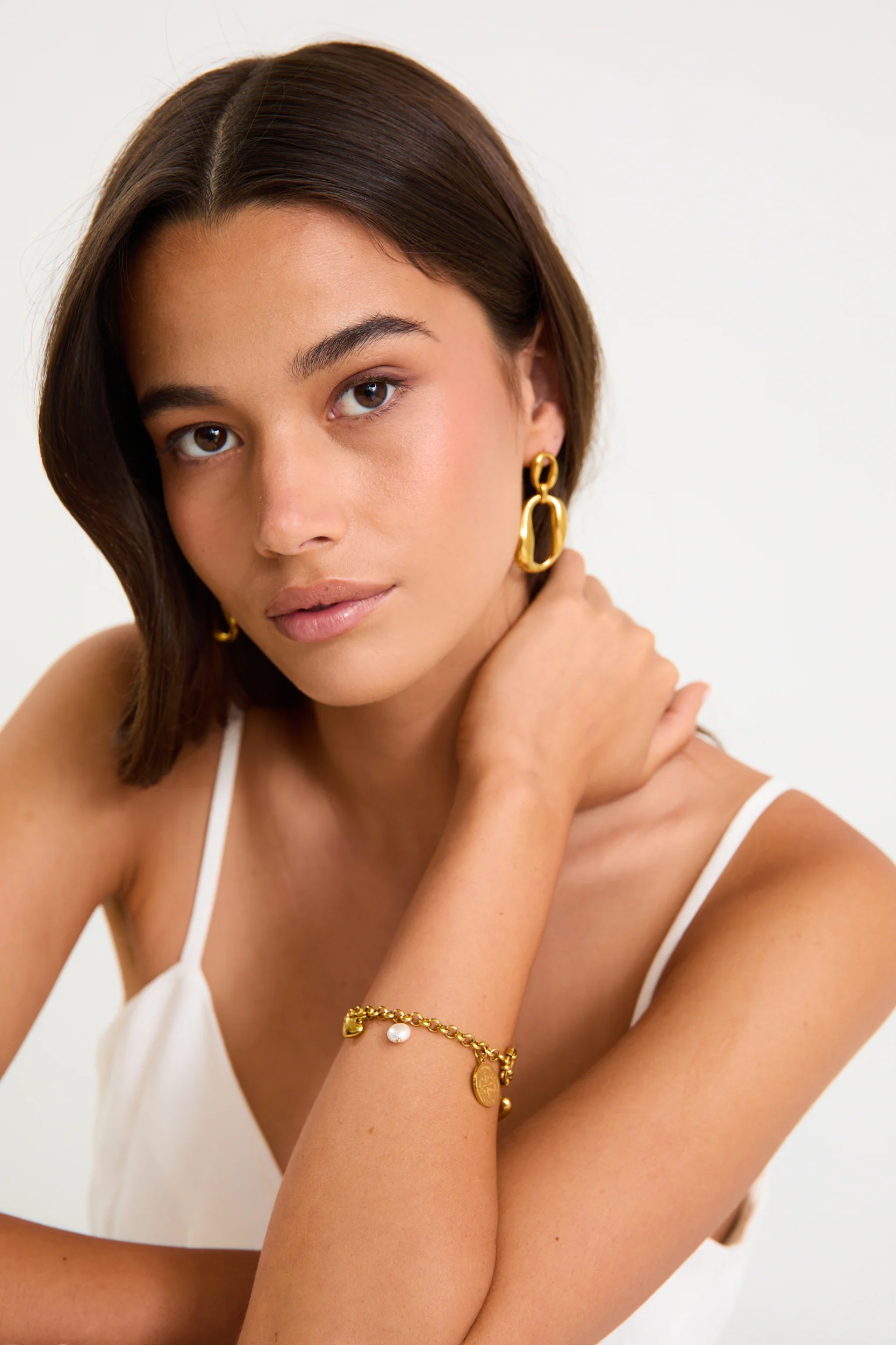 State Oval Link Gold Earrings - Image 2
