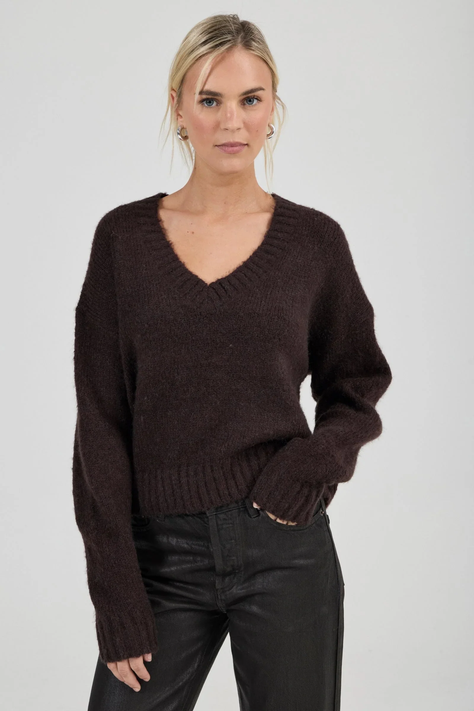 Tomboy Espresso V Neck Knit