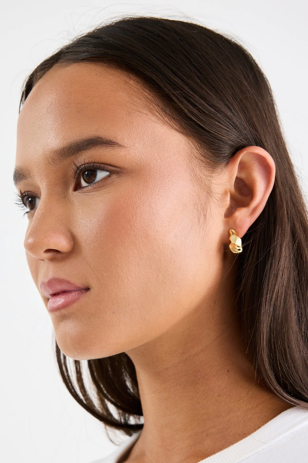 Wavy Organic 14k Gold Plate Huggie Earrings - Image 3