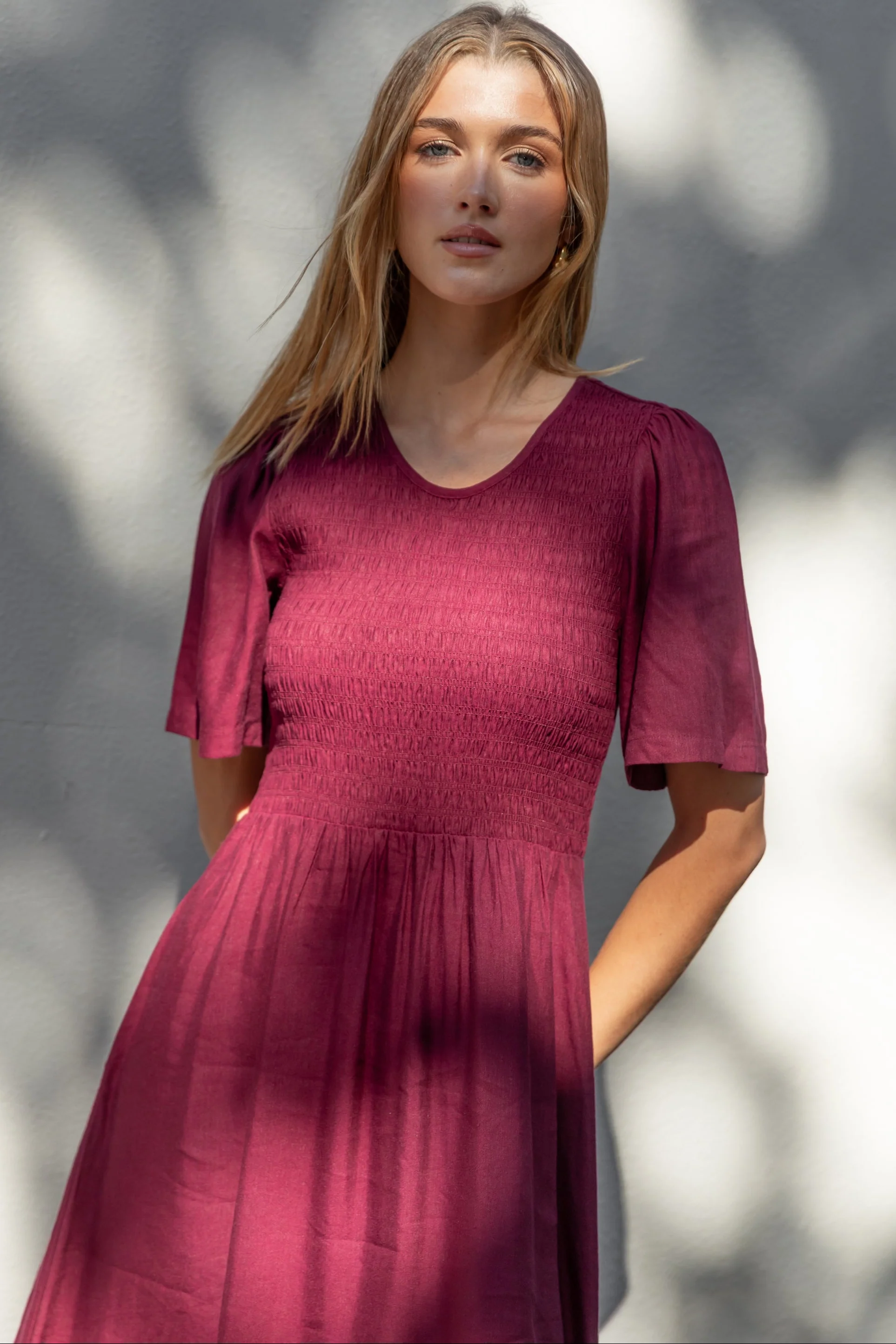 Wren Burgundy Plum SS Shirred Bodice Midi Dress - Image 4